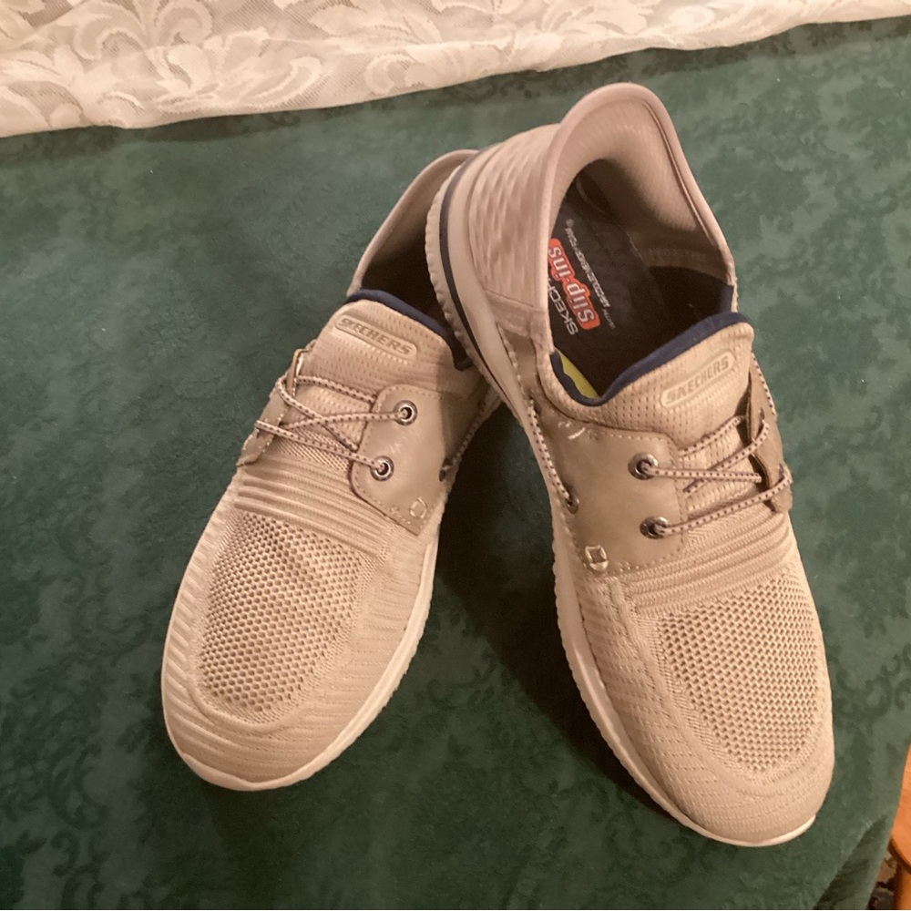 Skechers Men’s Size 10.5 Tan Slip Ons Slip-Ins Boat Shoe Sneaker Delton 3.0 Roth - Picture 4 of 8